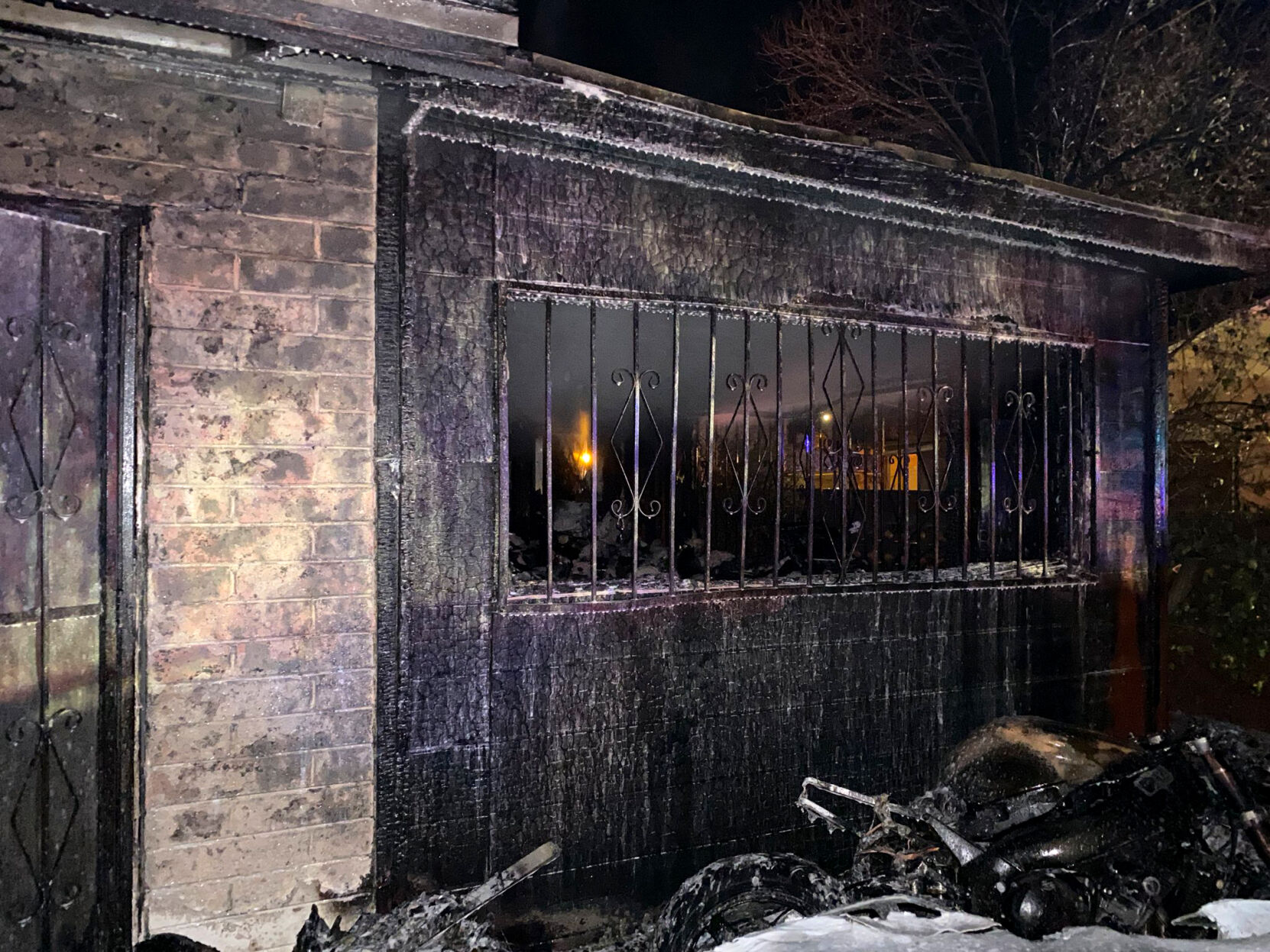 Tucson fire, injuries, Irene Vista, Leslie Scarlett